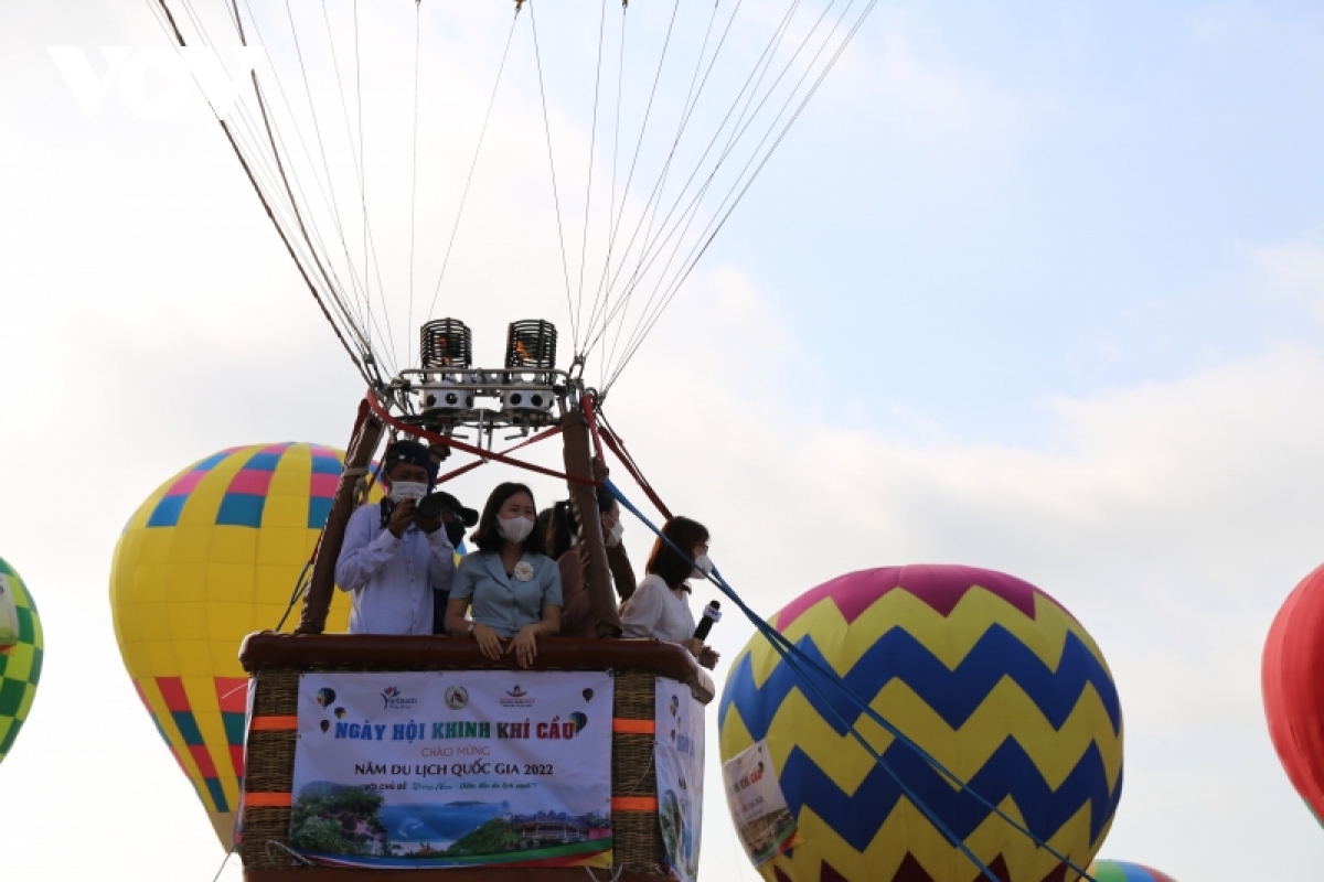 Ngày hội khinh khí cầu lần đầu tiên được tổ chức bờ biển Thăng Bình (Quảng Nam)